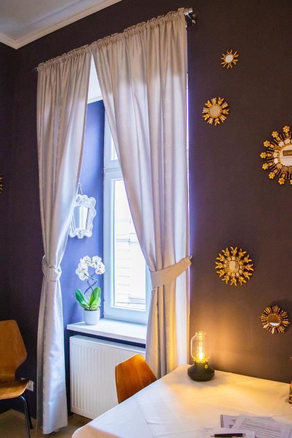 Feel At Home - Self Check In Wina Bagian luar foto