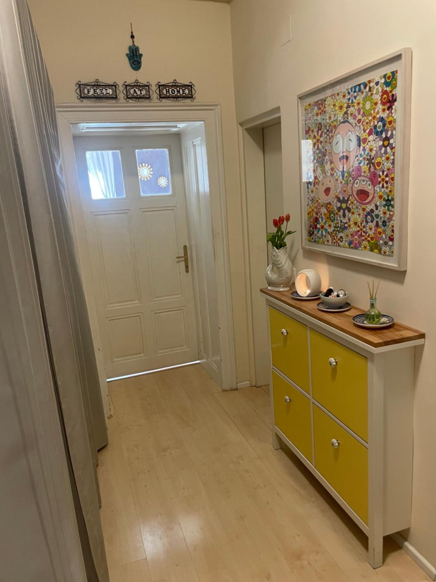 Feel At Home - Self Check In Wina Bagian luar foto